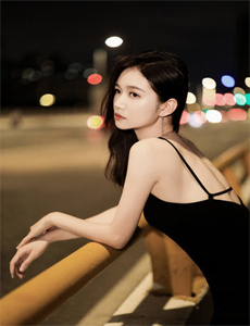 《人妻少妇偷人无码精品AV》