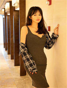 《小峰由依》