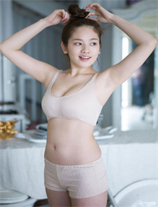 《三女片免费观看电视剧》